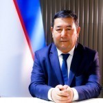 Yozuvchi Isajon Sulton o‘z lavozimini yo‘qotmadi