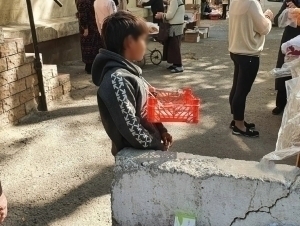 Economic struggles behind child begging in Uzbekistan