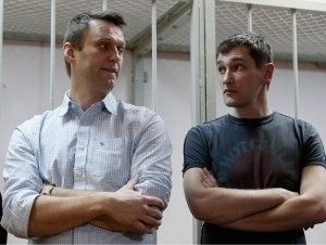 Россияда Навальнийнинг укаси қидирувга берилди
