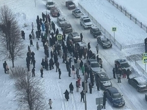 Tataristonda o‘quvchi litsey xodimasiga pichoq bilan hujum qildi