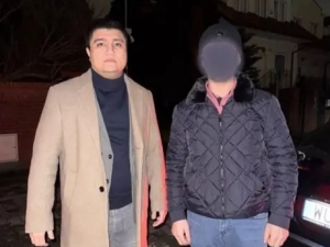 Польшада қийин вазиятга тушиб қолган ўзбекистонликлар ортга қайтарилди