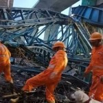 Ҳиндистонда кран қулаши оқибатида 17 киши ҳалок бўлди (видео)