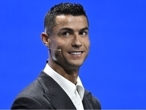 Роналду Мадридда шахсий клуб очади