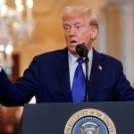 Трамп 30 минг ноқонуний мигрантни Гуантанамодаги қамоқхонага юбормоқчи