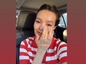 Teleboshlovchi Husnora Shodiyeva YPX xodimlarini onasidan haqorat qilganlikda ayblamoqda (video)