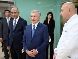 Shavkat Mirziyoyev Sergelidagi tibbiyot markaziga bordi