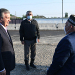 Prezident Oqoltin va Mirzaobod tumanlari aholisi bilan uchrashdi