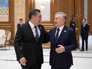 Shavkat Mirziyoyev Sadir Japarov bilan telefonda gaplashdi