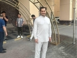 Sardor Umurzoqov undertakes Hajj pilgrimage
