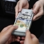 Доллар курси кескин кўтарилди