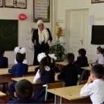 Endi maktablarda 5 emas, 10 baho qo‘yiladi. Tojikistonda!