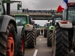 Фермерлар Парижни мингта трактор билан қамал қилмоқчи