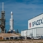 Ilon Mask yana 7500 ta sun’iy yo‘ldosh uchiradi