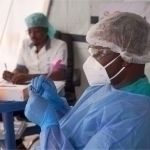 Ebola outbreak: deaths approach half the number of confirmed cases