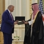 AQSH Saudiya bilan 142 mlrd dollarlik qurol-yarog‘ bitimini imzoladi