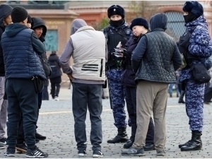 Мигрантларни Россиядан қувиш учун асослар сони 2 баравар оширилади