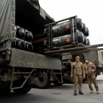 АҚШ Европани Украинага қурол таъминоти узилишидан огоҳлантирди