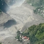 Nepal va Xitoy chegarasida dahshatli suv toshqini bo‘ldi (video)