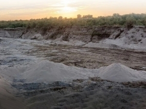 More than 87 billion soums were damaged by the mining of sand and gravel from Syrdarya