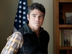 Америкалик мулозим Эрон билан уруш сабаб истеъфога чиқди