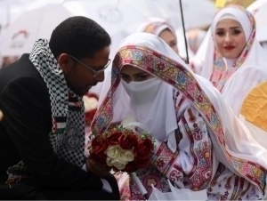 Ғазода 300 жуфтлик иштирокида оммавий тўй ўтказилди (видео)