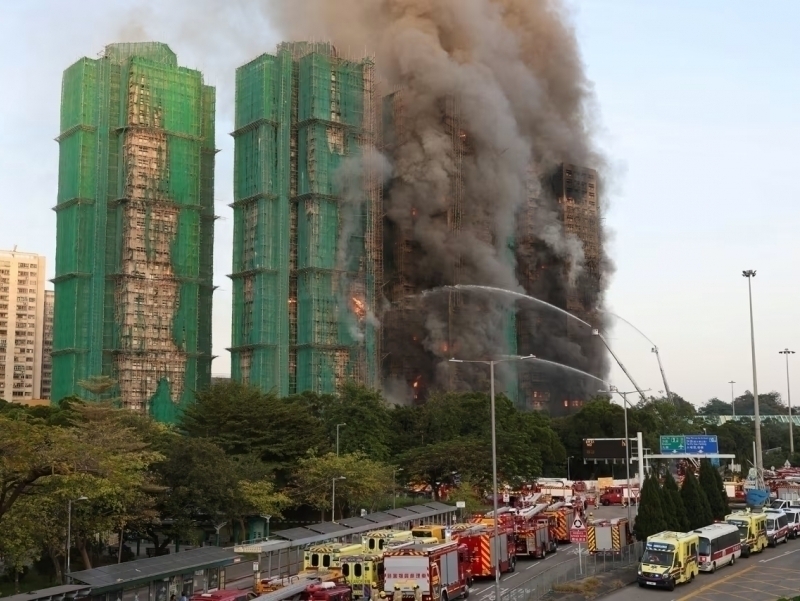 Гонконг тарихидаги энг ҳалокатли ёнғин. Фожиа ҳақида нималар маълум? (фоторепортаж)