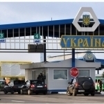 Ukraina ayrim erkaklarga xorijga chiqishga ruxsat berdi