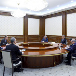 Мирзиёев АҚШлик меҳмонни қабул қилди