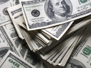 Toşkentda soxta MÇJ rahbari tadbirkorni $240 mingga çuv tuşirdi
