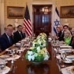 Нетаньяху яна Оқ уйда. У Трамп билан ғазоликларни кўчиришни гаплашди