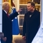 Маск Трамп маъмуриятидан кетаётганини эълон қилди