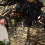 Harbiy qism qorovuli boshlig‘ini otib o‘ldirib qo‘ydi