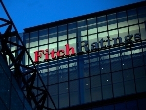 Fitch O‘zbekiston kredit reytingini “barqaror”dan “ijobiy”ga oshirdi