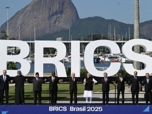 BRICS Трампнинг божларини танқид қилди