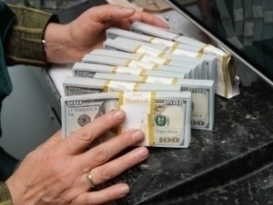 Долларнинг расмий курси янгиланди