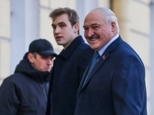 Лукашенко ўғлини сиёсий ворис сифатида кўрмаслигини айтди