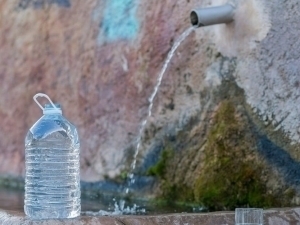 Rossiyada yuzlab odamlar suvdan zaxarlandi