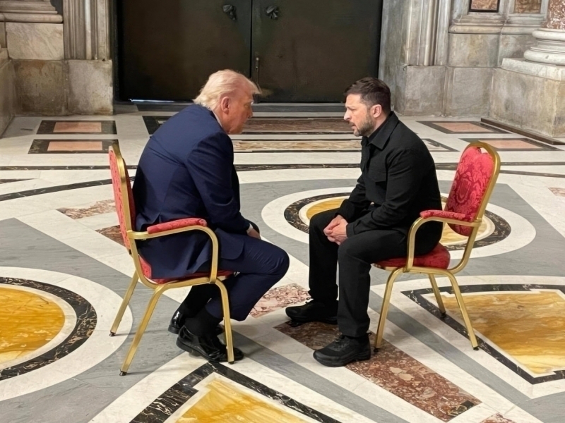 Урушни тугатиш учун Зеленский ҳаракат қилиши керак – Трамп (видео)