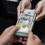 Dollar kursi ketma-ket uchinchi kun pasaydi