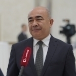 Зойир Мирзаев 1,3 млрдга учта машина олмоқчи