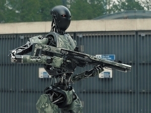 2035 йилда одамлар ва роботлар ўртасида уруш бошланади – ОАВ