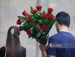 Тошкентда гул ифори. Байрамда бахтиёрлар (фоторепортаж)