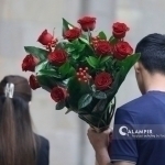 Toshkentda gul ifori. Bayramda baxtiyorlar (fotoreportaj)