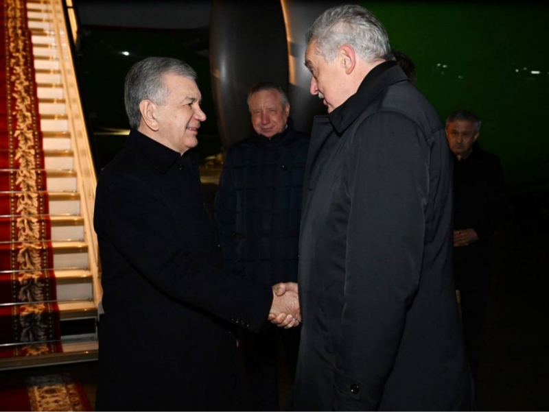 Shavkat Mirziyoyev Rossiyaga bordi 
