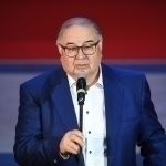 Usmonov FIE prezidenti sifatidagi faoliyatini to‘xtatdi