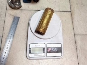 O‘zbekistondan 12 mlrd so‘mlik oltinni qopda olib chiqayotgan shaxs ushlandi