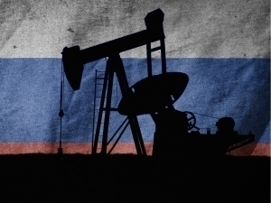 Трамп Россияга қарши глобал нефть эмбаргосини жиддий кўриб чиқмоқда – “Times”