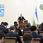 Мирзиёев Инвестиция вазирлигини танқид қилди