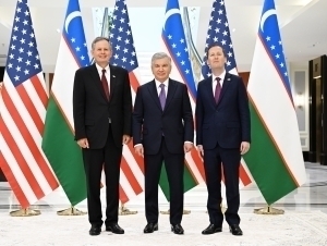 Шавкат Мирзиёев Бишкекда Трампнинг махсус вакилини қабул қилди