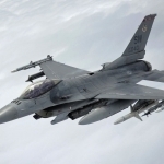 Niderlandiya Kiyevga F-16 qiruvchi samolyotlarini topshirdi